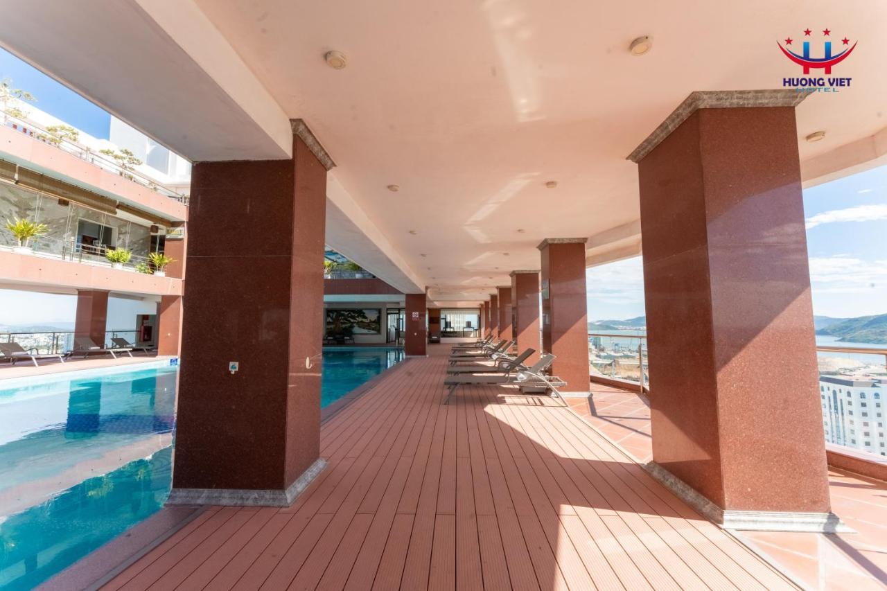 Huong Viet Hotel Quy Nhon - Beachfront Buitenkant foto