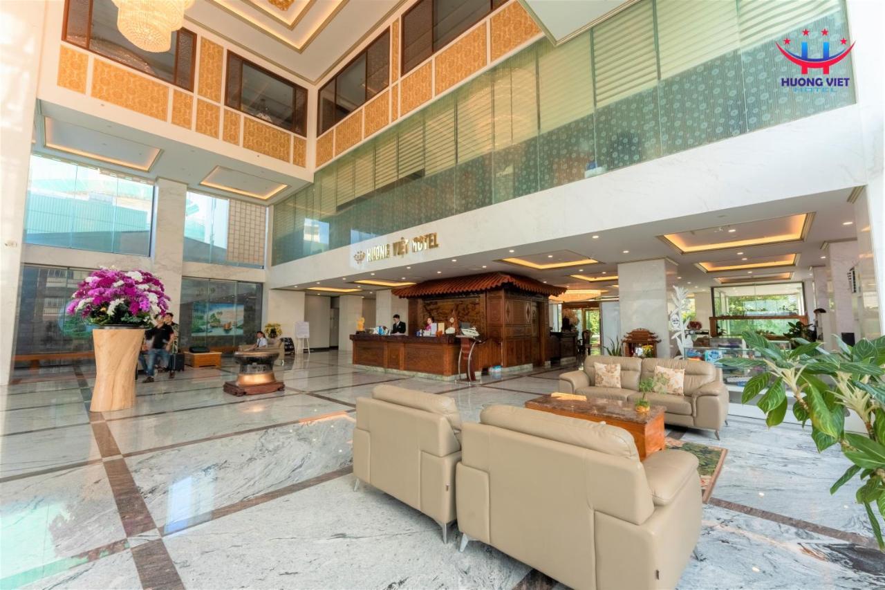 Huong Viet Hotel Quy Nhon - Beachfront Buitenkant foto