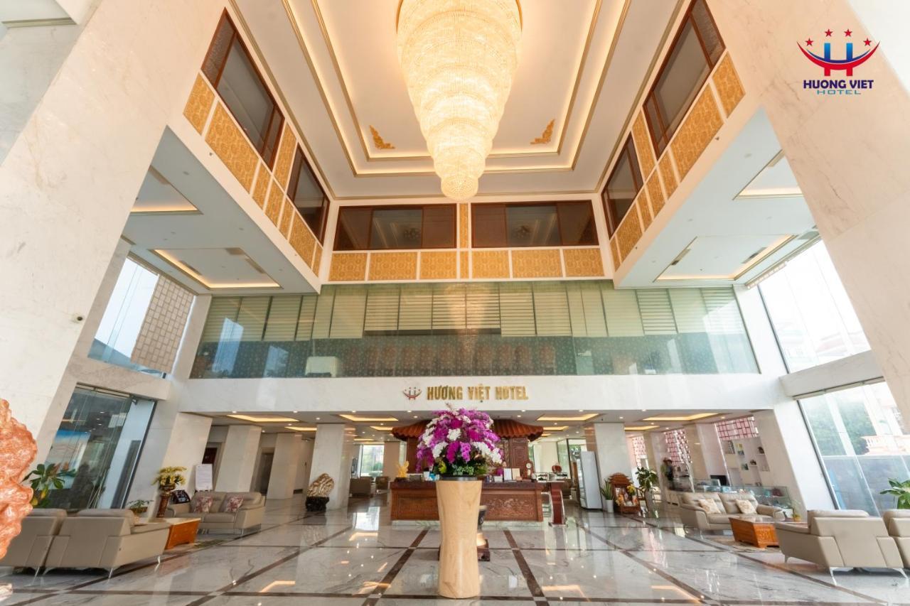 Huong Viet Hotel Quy Nhon - Beachfront Buitenkant foto