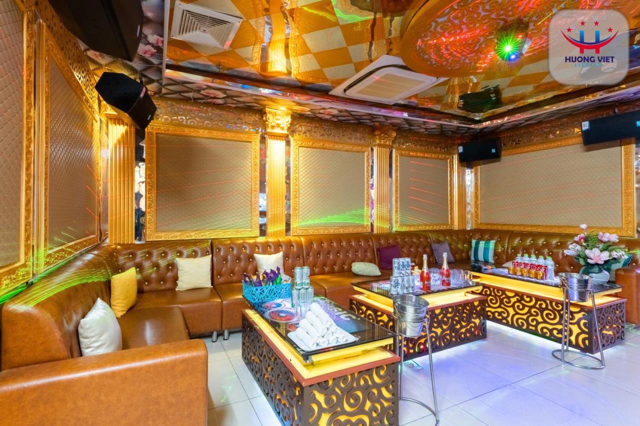 Huong Viet Hotel Quy Nhon - Beachfront Buitenkant foto