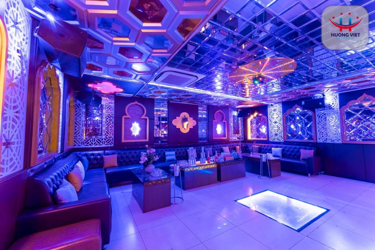 Huong Viet Hotel Quy Nhon - Beachfront Buitenkant foto