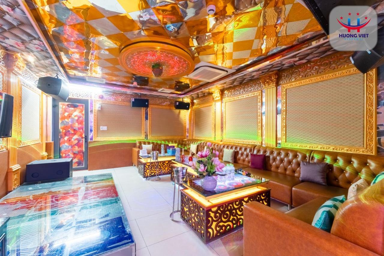 Huong Viet Hotel Quy Nhon - Beachfront Buitenkant foto