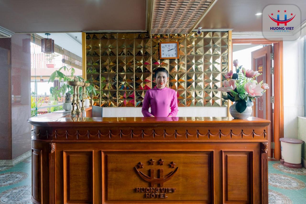 Huong Viet Hotel Quy Nhon - Beachfront Buitenkant foto